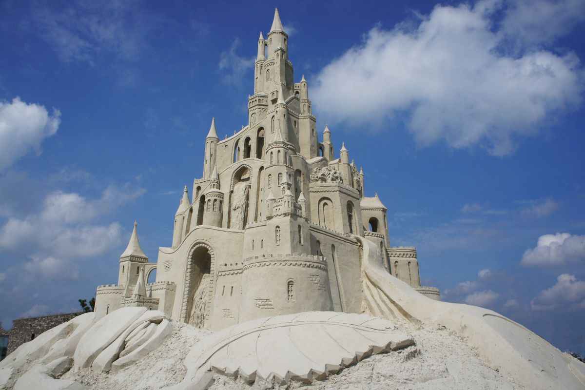 castello di sabbia più alto del mondo in danimarca