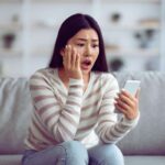 perché devi sbarazzarti subito del tuo vecchio telefono